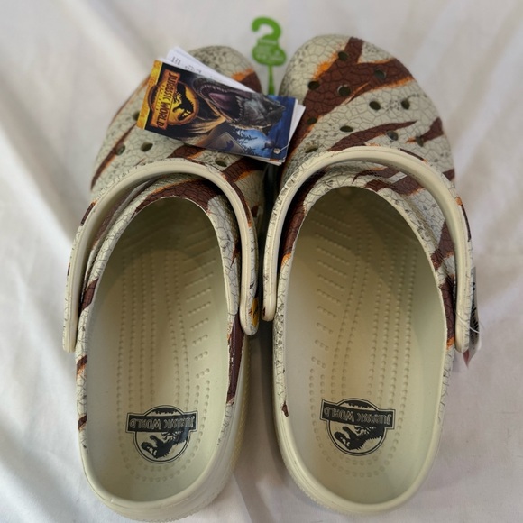 Crocs Jurassic World Park Clog Universal Men 10 Women 12 NWT (No Jibbitz) RARE - Picture 2 of 6
